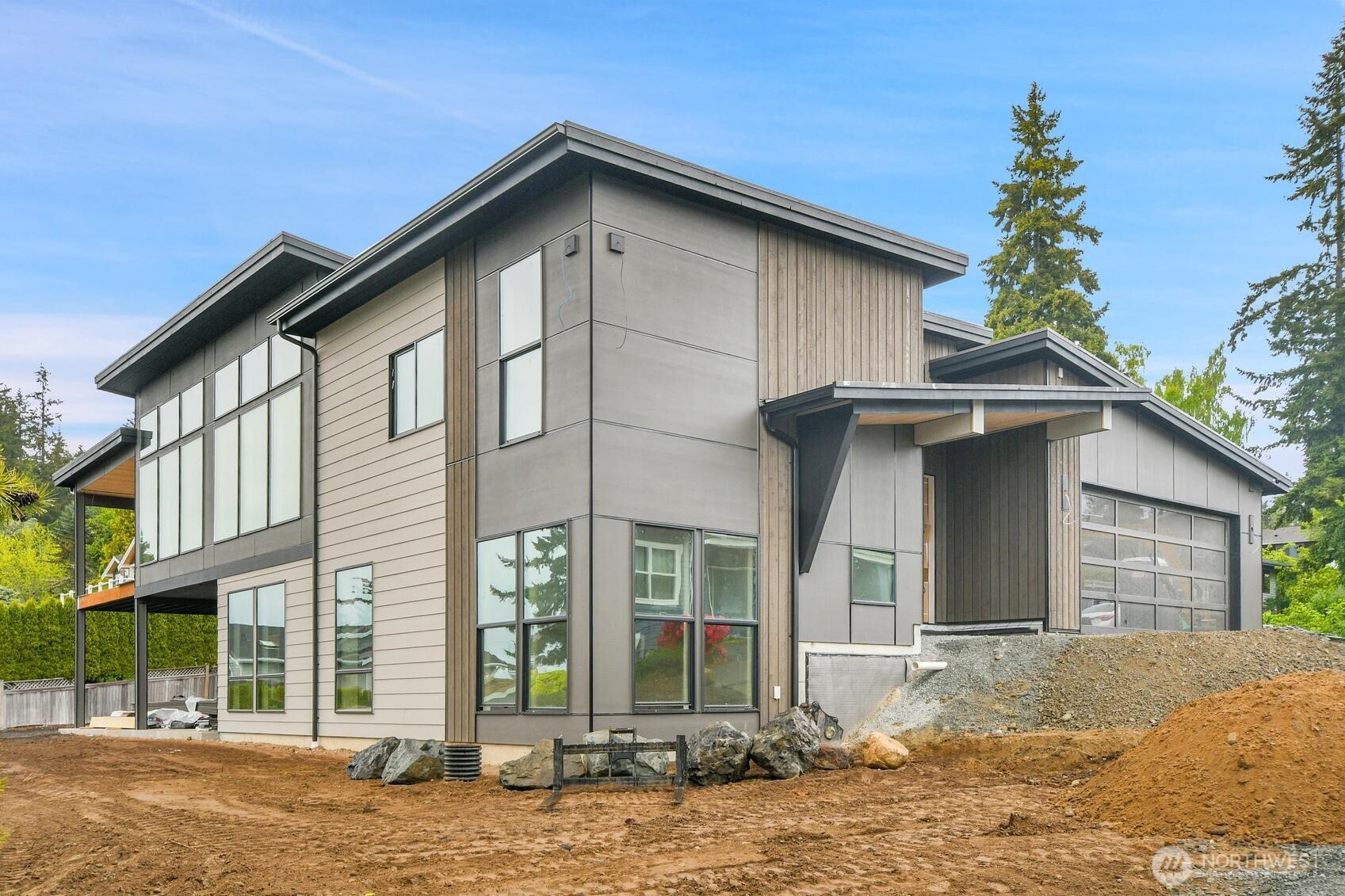 18809 94th Avenue West Edmonds, WA 98020 - Photo 1 of 30
