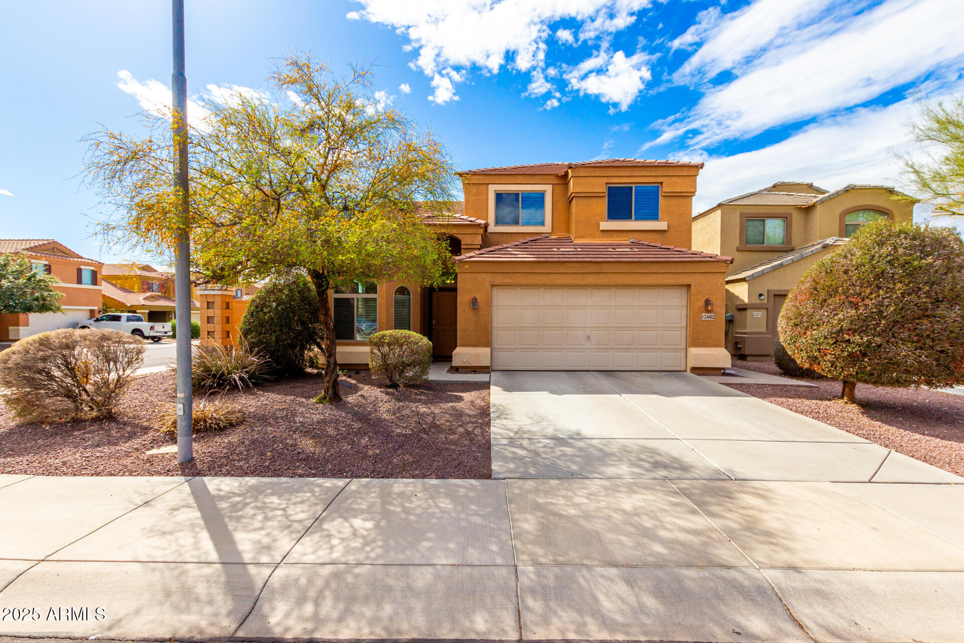 12462 North 75th Lane Peoria, AZ 85381 - Photo 1 of 40 01-75th